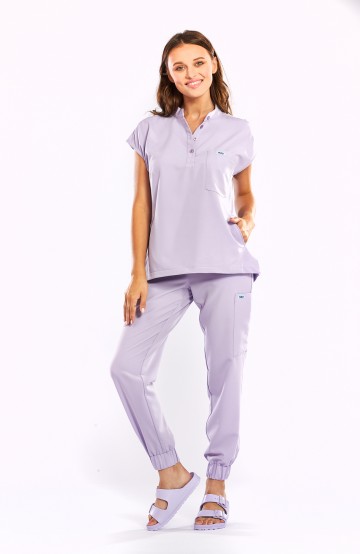 Bluza medyczna lawendowa Costa – Lavender field 2